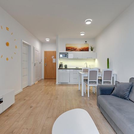 Apartament Nadmorskie Spektrum & Parking Danzica Esterno foto