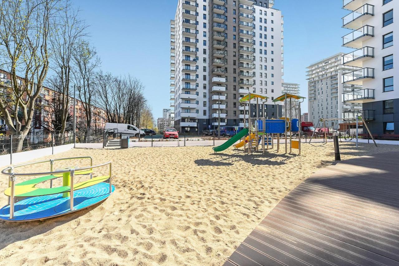 Apartament Nadmorskie Spektrum & Parking Danzica Esterno foto