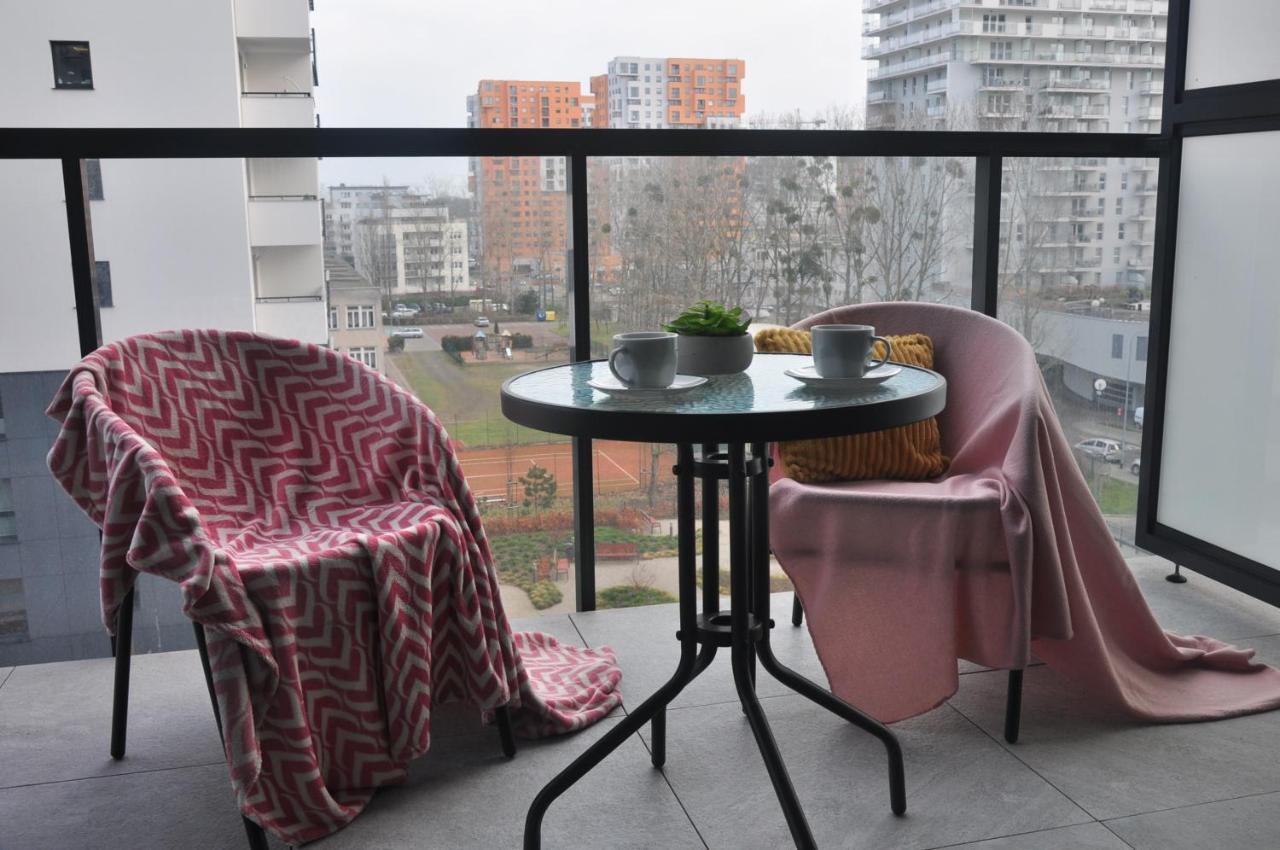 Apartament Nadmorskie Spektrum & Parking Danzica Esterno foto