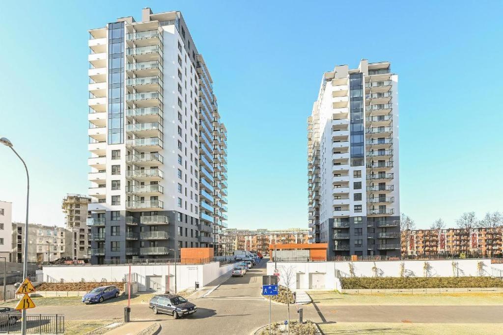 Apartament Nadmorskie Spektrum & Parking Danzica Esterno foto