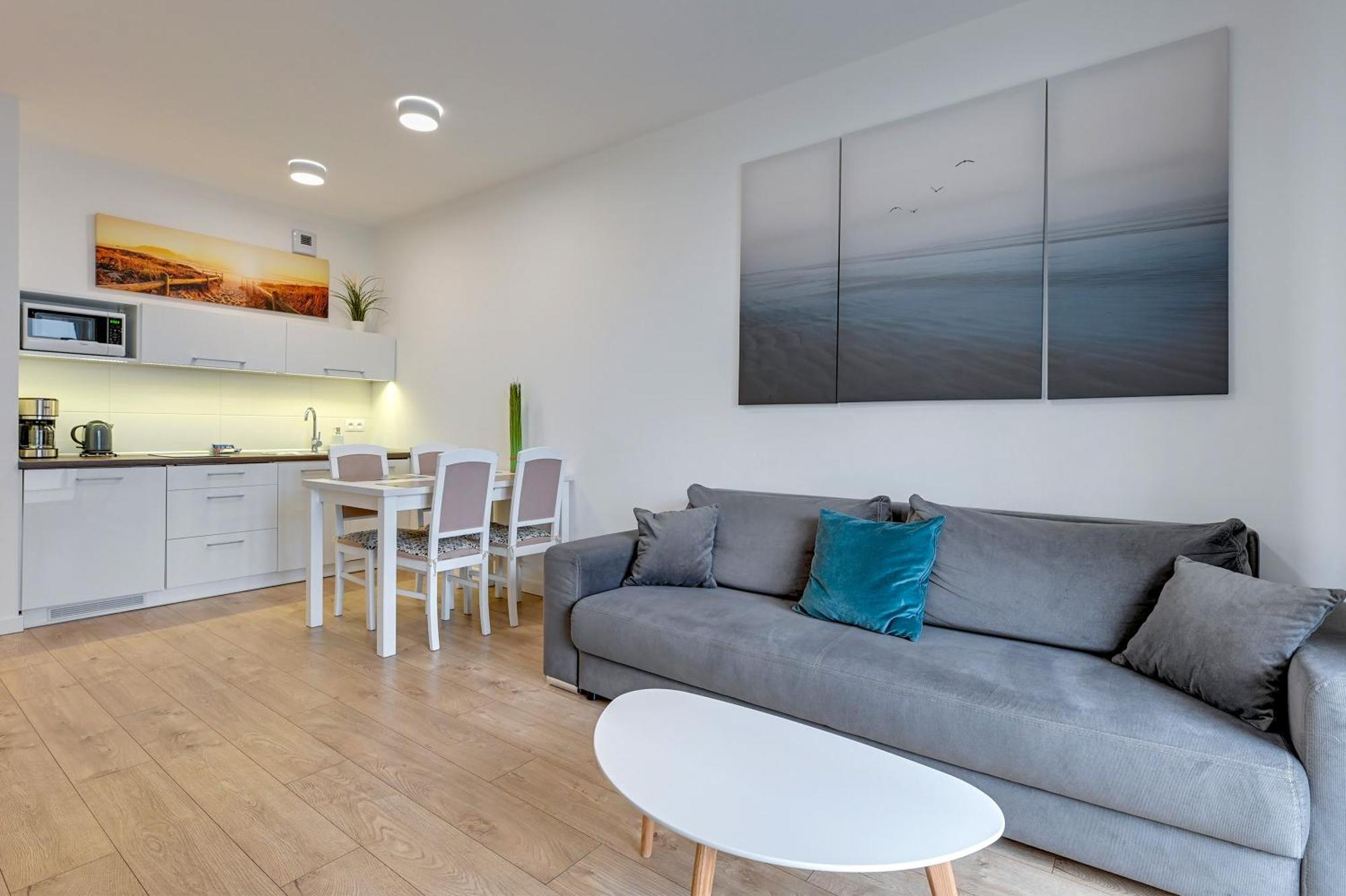 Apartament Nadmorskie Spektrum & Parking Danzica Esterno foto