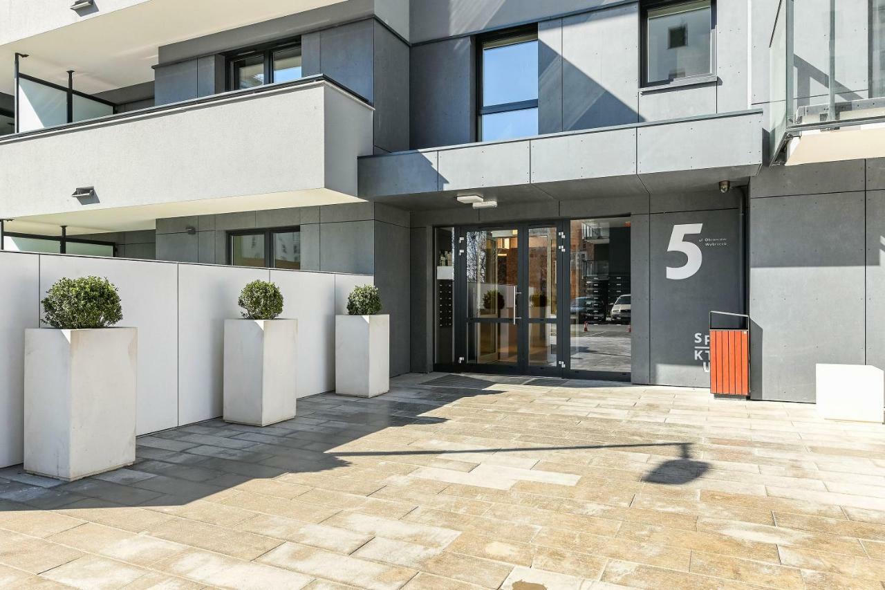 Apartament Nadmorskie Spektrum & Parking Danzica Esterno foto